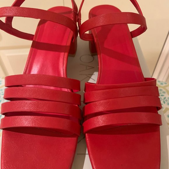 OAK + Fort Sandals - Picture 3 of 3